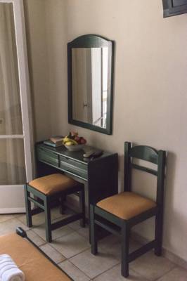 Imagine Hotel Messonghi Beach