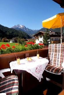 Imagine Hotel Garni Maximilian