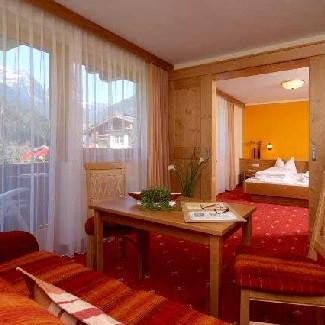 Imagine Hotel Garni Maximilian
