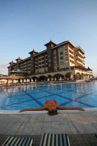 Imagine Hotel Utopia World