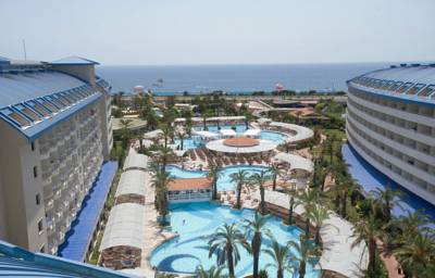 Imagine Hotel Crystal Admiral Resort Suites & Spa