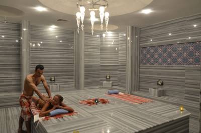 Imagine Hotel Port Side Resort