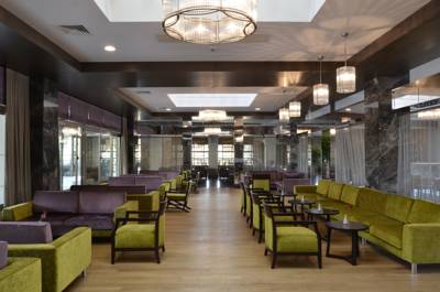 Imagine Hotel Port Side Resort