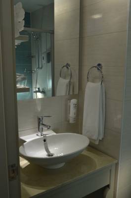 Imagine Hotel Port Side Resort