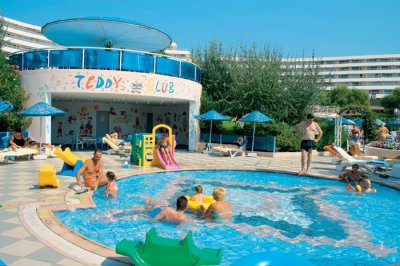 Imagine Hotel The Grand Blue Sky