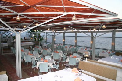 Imagine Hotel The Grand Blue Sky