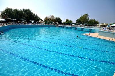 Imagine Hotel Daima Biz Resort