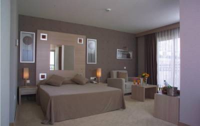 Imagine Hotel Asdem Beach Labada