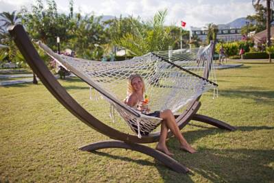 Imagine Hotel Asdem Beach Labada