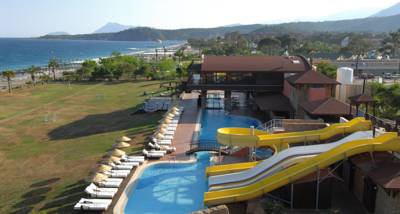Imagine Hotel Asdem Beach Labada