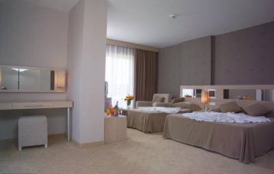 Imagine Hotel Asdem Beach Labada