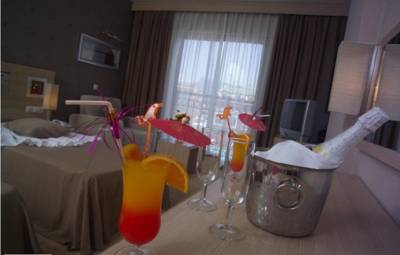 Imagine Hotel Asdem Beach Labada