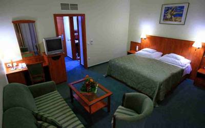 Imagine Hotel Silver