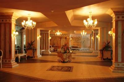Imagine Hotel Chaika Beach Resort