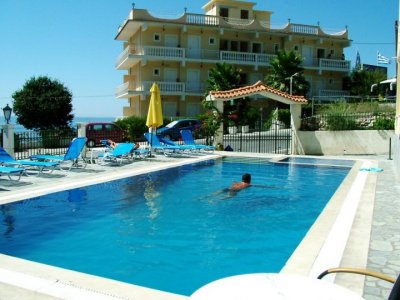 Imagine Hotel Golden Nests