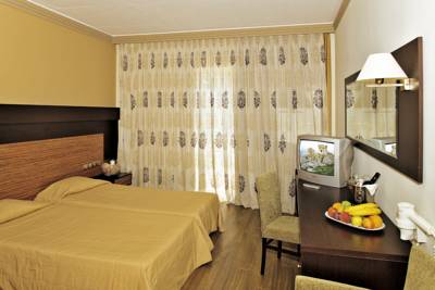 Imagine Hotel Kipriotis Village