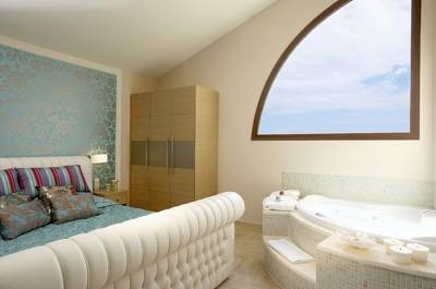 Imagine Hotel Alexandra Golden Boutique