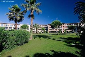 Imagine Les Parcs De Grimaud