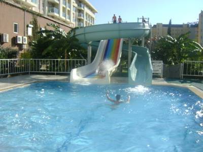 Imagine Hotel Titan Garden