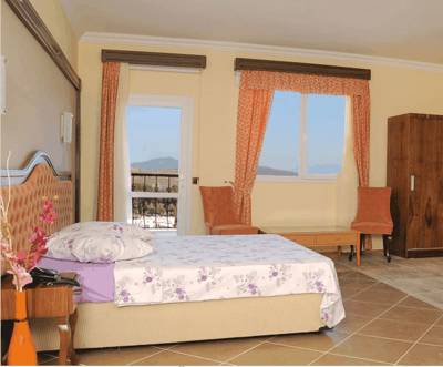 Imagine Hotel Palm Garden