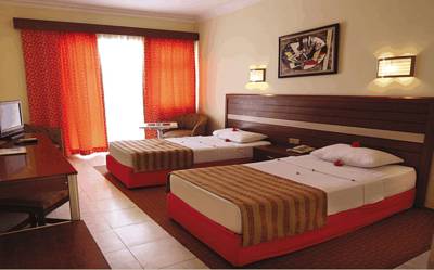 Imagine Hotel Palm Garden