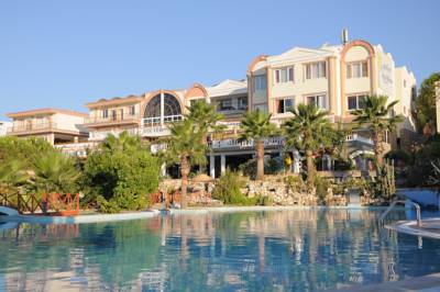 Imagine Hotel Palm Garden