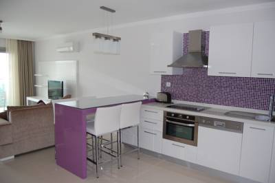 Imagine Hotel Royal Palm