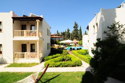 Imagine Hotel Bitez Garden Life