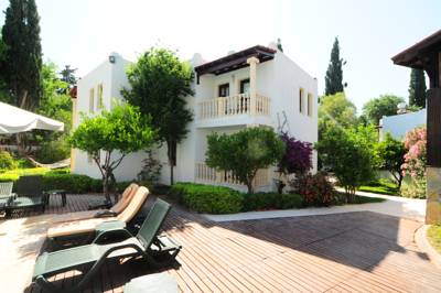 Imagine Hotel Bitez Garden Life