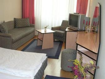 Imagine Hotel In