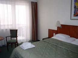 Imagine Hotel Silver
