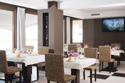 Imagine Hotel Sunrise All Suites Resort