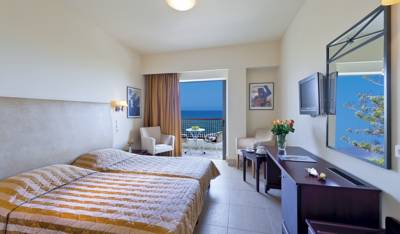 Imagine Hotel Santa Marina Beach
