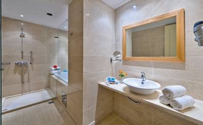 Imagine Hotel Santa Marina Beach