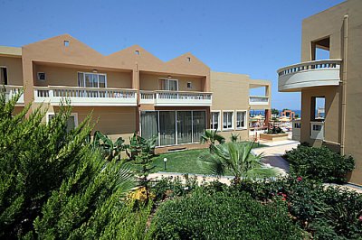 Imagine Castro Beach Hotel
