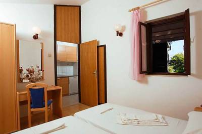 Imagine Hotel Lina Apts