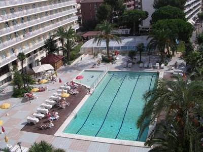 Imagine Hotel Oasis Park & Spa