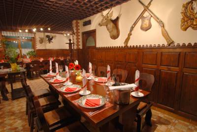 Imagine Cabana Vanatorilor