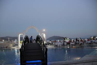 Imagine Hotel Grand Newport