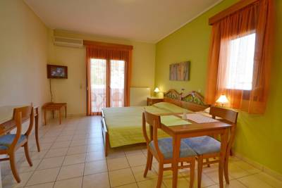 Imagine Hotel Emporios Bay