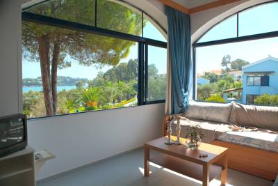 Imagine Hotel Govino Bay Resort (gouvia)