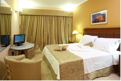 Imagine Hotel Ariti Grand