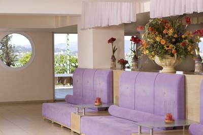 Imagine Hotel Ariti Grand