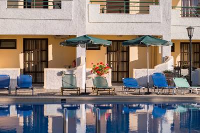 Imagine Hotel Nireas Apartments