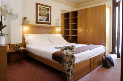Imagine Hotel Holiday