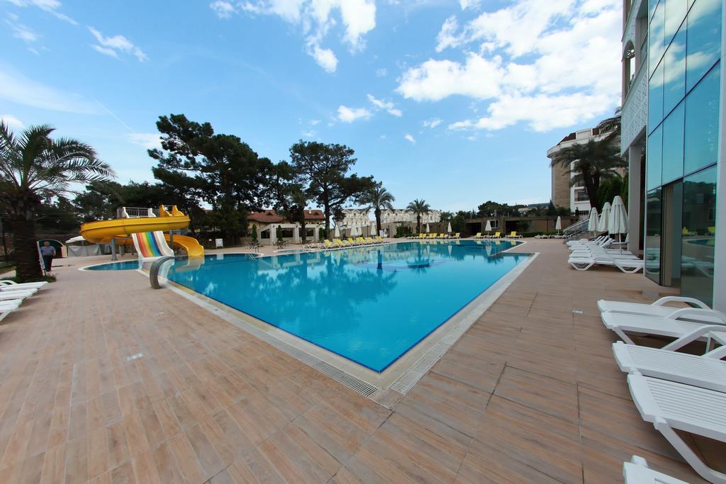 Imagine Grand Ring Hotel