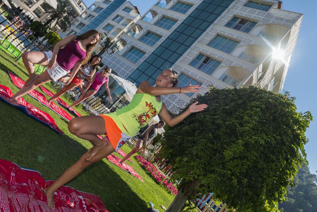 Imagine Grand Ring Hotel