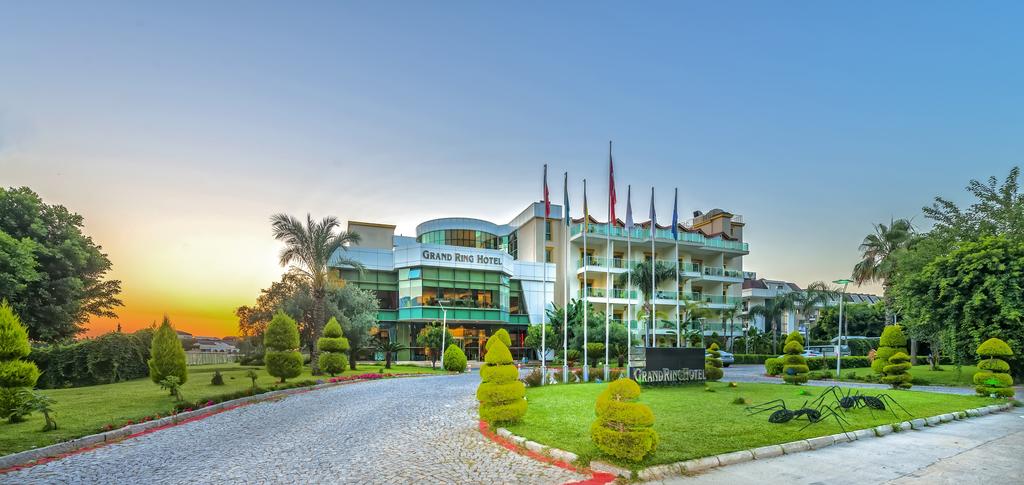 Imagine Grand Ring Hotel