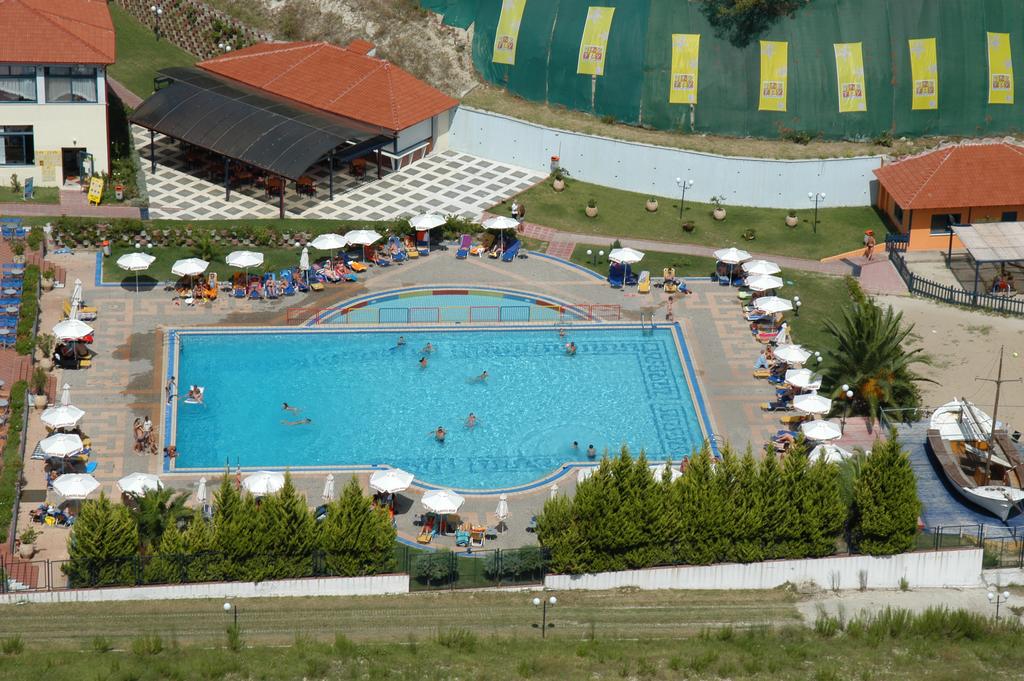 Imagine Hotel Atrium