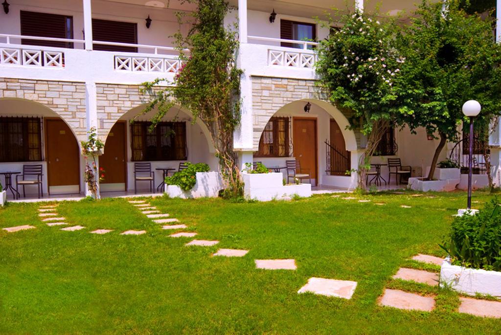 Imagine Hotel Porfi Beach